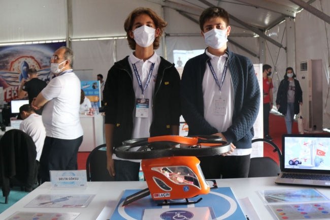 TEKNOFEST'te insanlık yararına çözümler ödüllendirildi